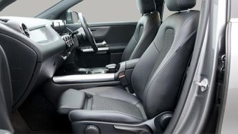 Mercedes-Benz GLA GLA 200 D SPORT