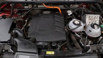 Audi Q5 TFSI E VORSPRUNG COMPETITION QUATTRO