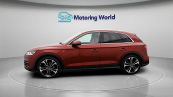 Audi Q5 TFSI E VORSPRUNG COMPETITION QUATTRO