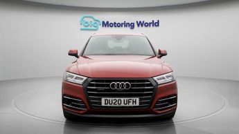 Audi Q5 TFSI E VORSPRUNG COMPETITION QUATTRO