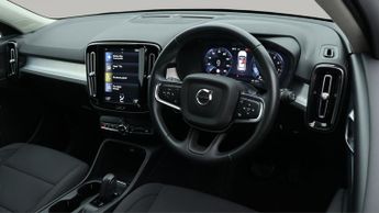 Volvo XC40 T3 MOMENTUM