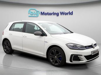 Volkswagen Golf GTE DSG