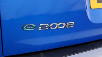 Peugeot E-2008 ALLURE PREMIUM