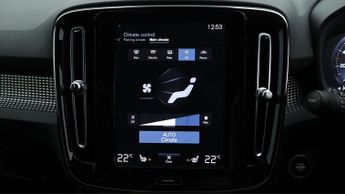 Volvo XC40 T3 R-DESIGN