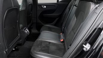 Volvo XC40 T3 R-DESIGN