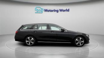 Mercedes-Benz E Class E 220 D SE