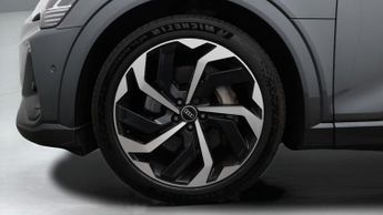 Audi e-tron QUATTRO BLACK EDITION