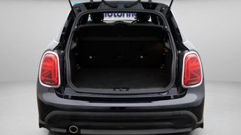 MINI Hatch COOPER EXCLUSIVE