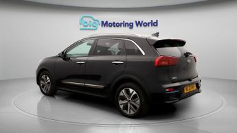 Kia Niro 4 PLUS