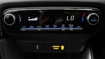 Toyota Yaris ICON