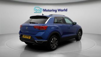 Volkswagen T-Roc ACTIVE TSI EVO DSG