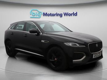 Jaguar F-Pace R-DYNAMIC S