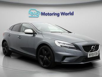 Volvo V40 T3 R-DESIGN EDITION