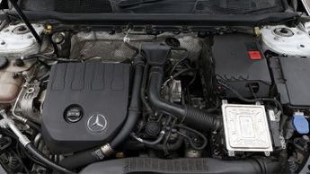 Mercedes-Benz CLA CLA 180 AMG LINE