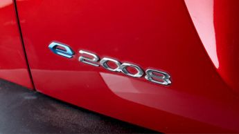 Peugeot E-2008 ALLURE PREMIUM