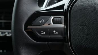 Peugeot 208 PURETECH ALLURE PREMIUM S/S