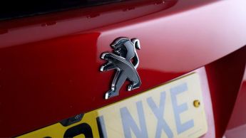 Peugeot E-2008 GT