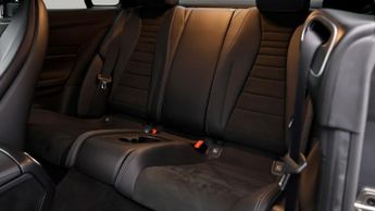 Mercedes-Benz E Class E 220 D AMG LINE PREMIUM
