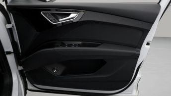 Audi Q4 e-tron S LINE