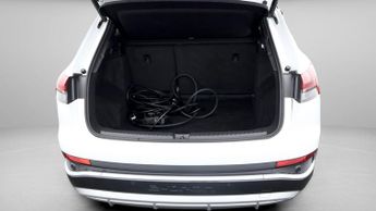Audi Q4 e-tron S LINE