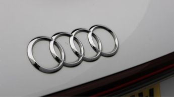 Audi Q4 e-tron S LINE