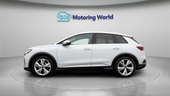 Audi Q4 e-tron S LINE
