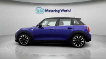 MINI Hatch COOPER EXCLUSIVE