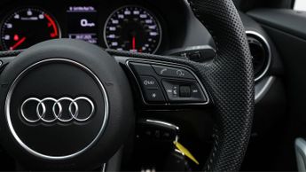 Audi Q2 TFSI S LINE