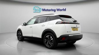 Peugeot E-2008 ALLURE PREMIUM