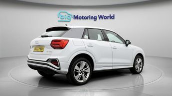 Audi Q2 TFSI S LINE