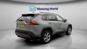 Toyota RAV4 VVT-I DESIGN