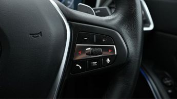 BMW 3 Series 330E SE PRO