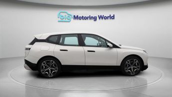 BMW iX XDRIVE40 M SPORT