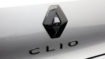 Renault Clio E-TECH ENGINEERED