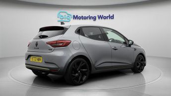 Renault Clio E-TECH ENGINEERED