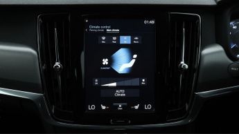 Volvo V90 T4 MOMENTUM PLUS