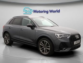 Audi Q3 TFSI S LINE BLACK EDITION