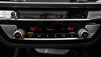BMW iX3 PREMIER EDITION PRO