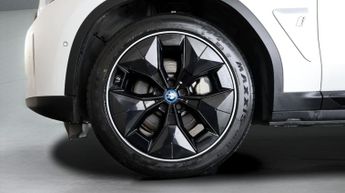 BMW iX3 PREMIER EDITION PRO