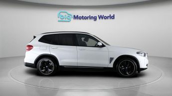 BMW iX3 PREMIER EDITION PRO