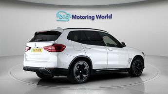 BMW iX3 PREMIER EDITION PRO