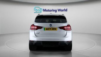 BMW iX3 PREMIER EDITION PRO