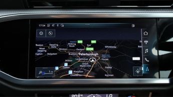 Audi Q3 TFSI S LINE