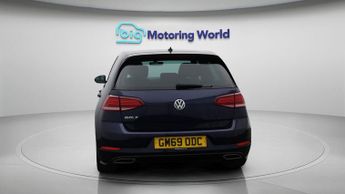 Volkswagen Golf R-LINE EDITION TSI EVO DSG