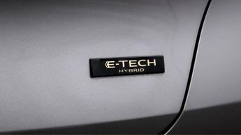 Renault Captur E-TECH ENGINEERED