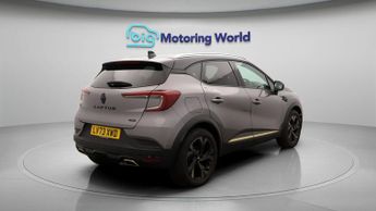 Renault Captur E-TECH ENGINEERED