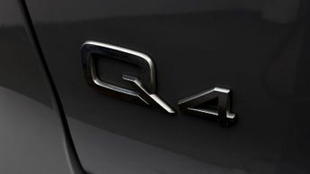 Audi Q4 e-tron S LINE