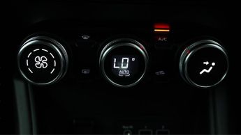 Renault Captur ICONIC EDITION E-TECH