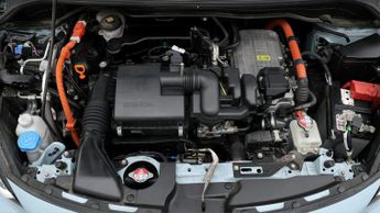 Honda Jazz I-MMD CROSSTAR EX