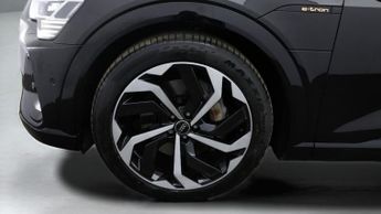 Audi e-tron QUATTRO BLACK EDITION